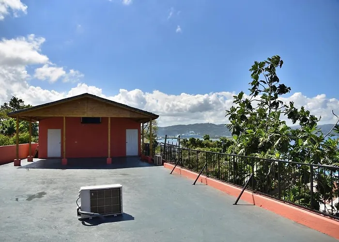 Ls Stonethrow * Montego Bay